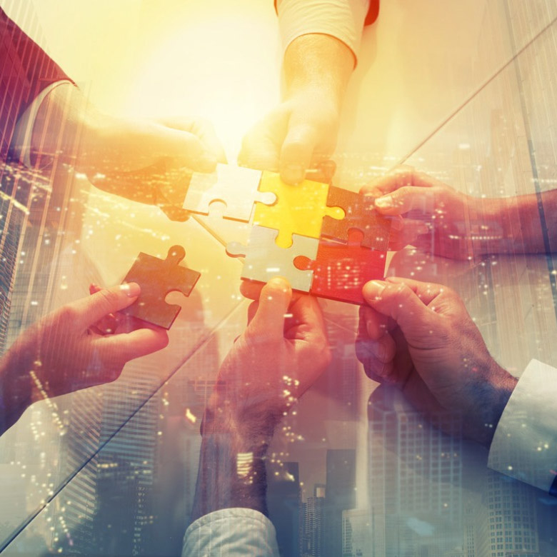 Esserci, per le aziende e per le istituzioni